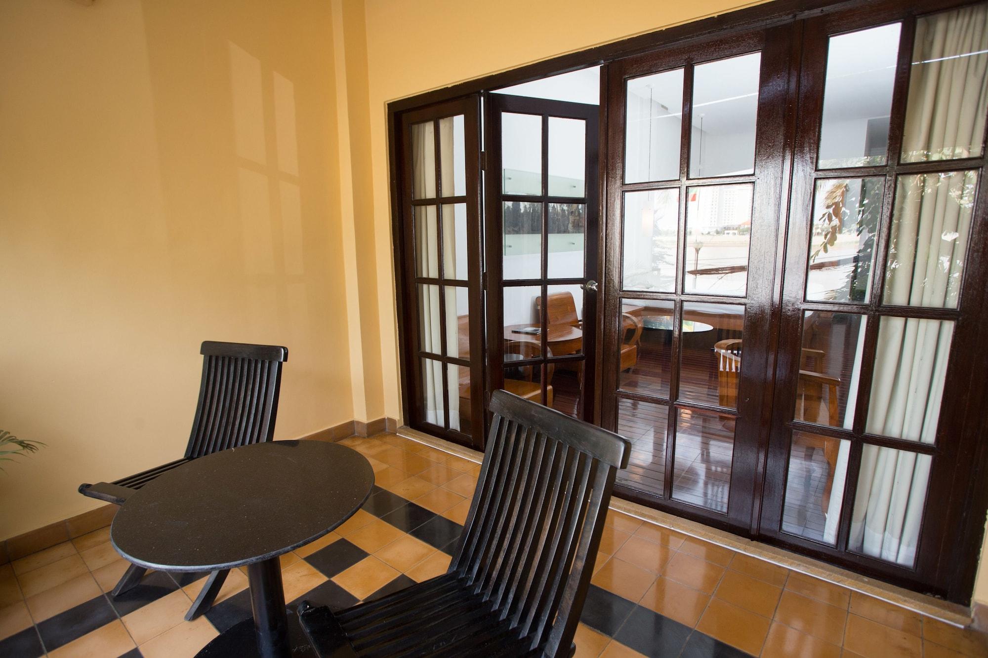 Fcc Phnom Penh Boutique Hotel מראה חיצוני תמונה